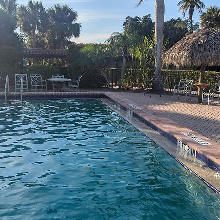 Marina Getaway On The Water! Apartment North North Naples Exterior foto