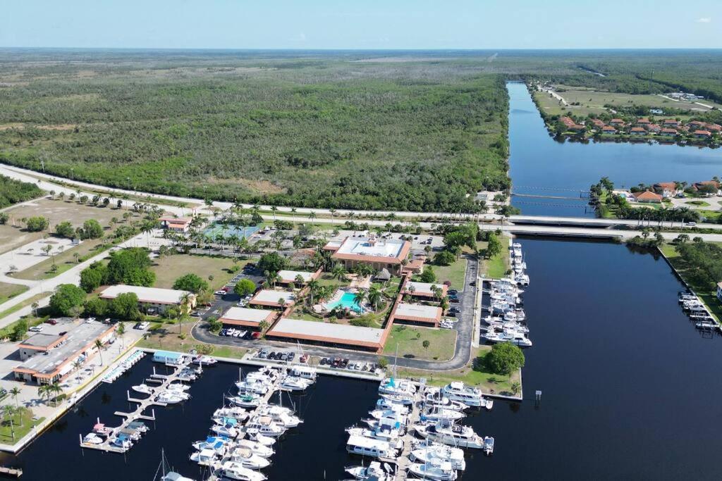 Marina Getaway On The Water! Apartment North North Naples Exterior foto