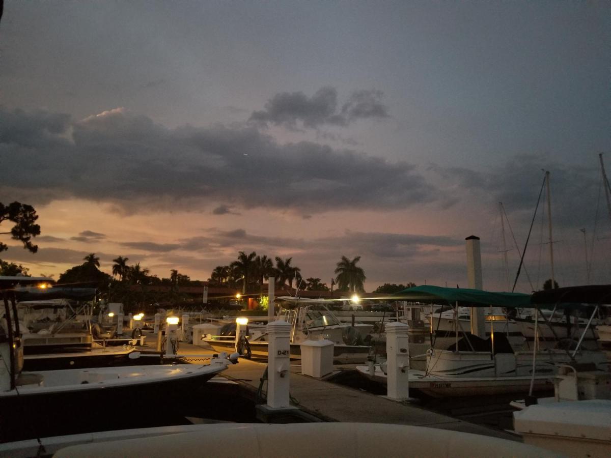 Marina Getaway On The Water! Apartment North North Naples Exterior foto