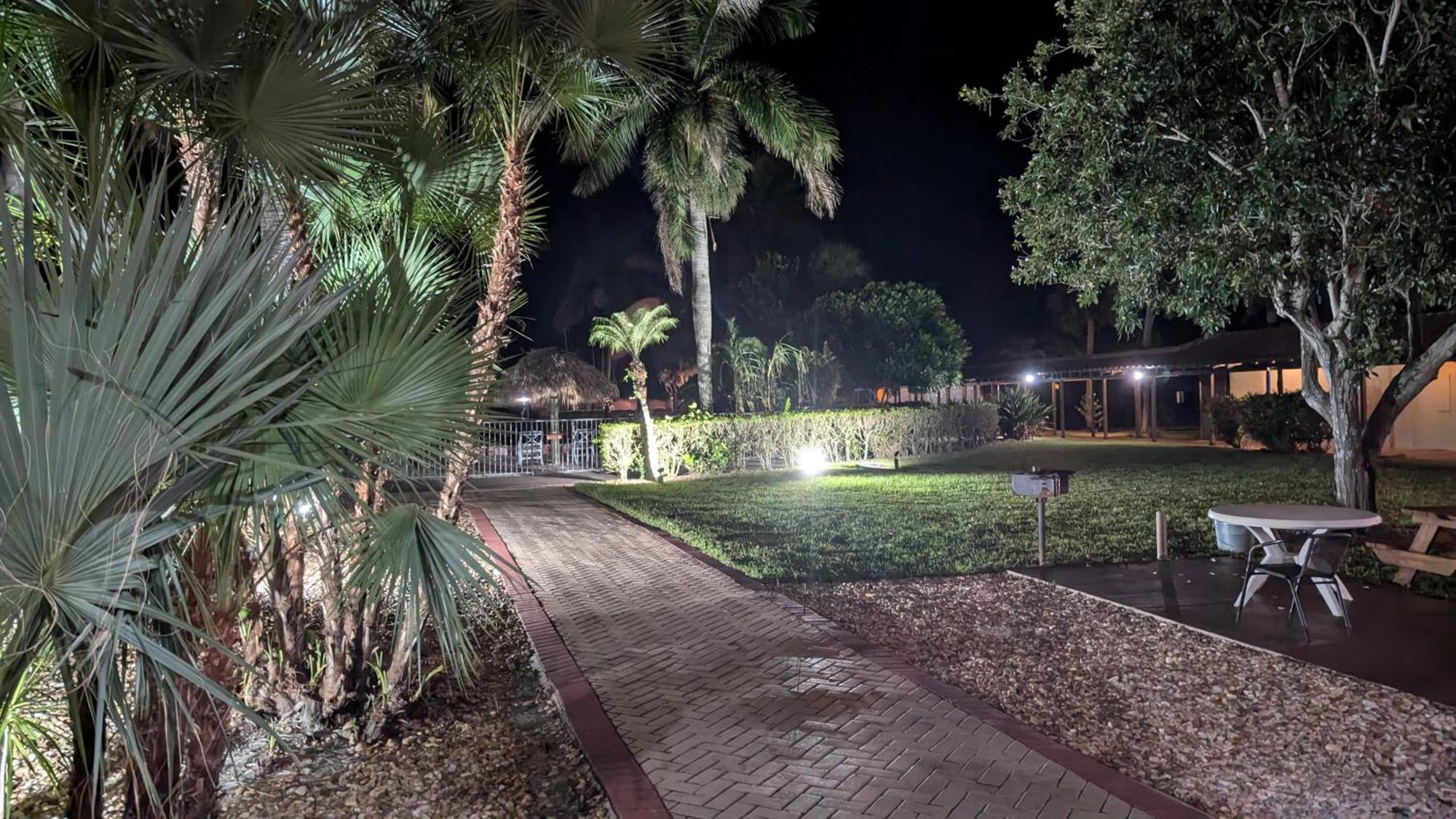 Marina Getaway On The Water! Apartment North North Naples Exterior foto